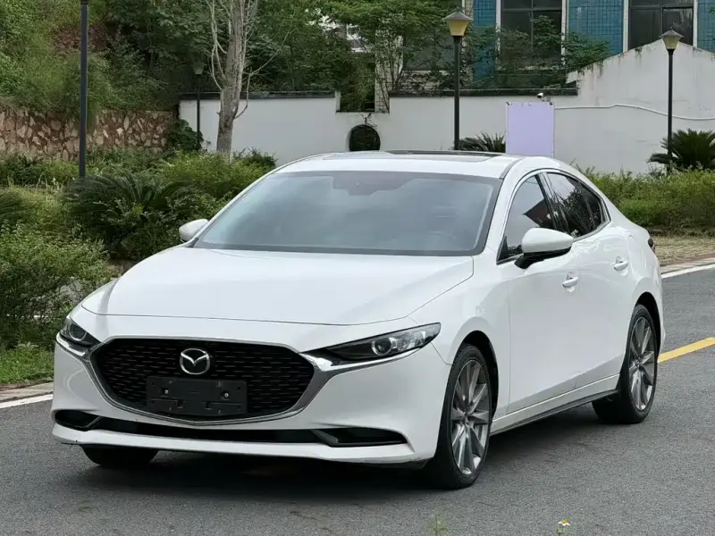 Mazda 3 Axela, 2021
