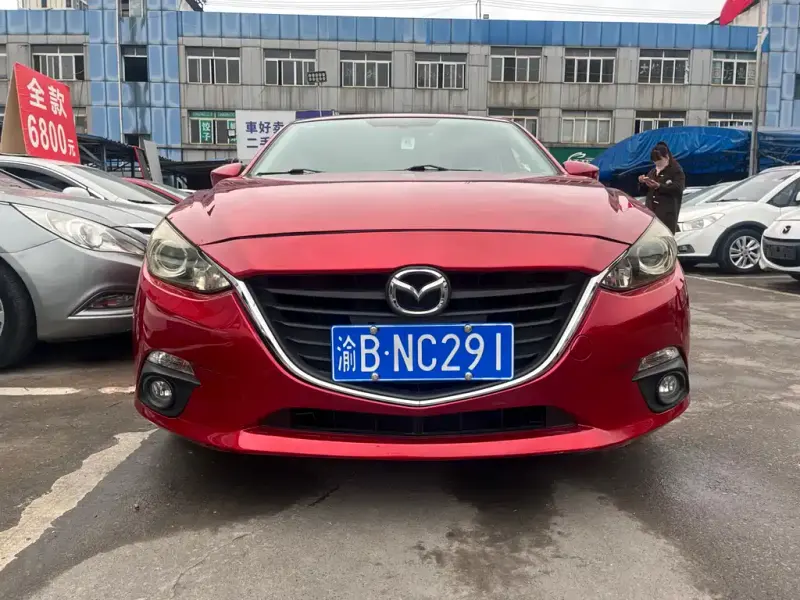 Mazda 3 Axela, 2015