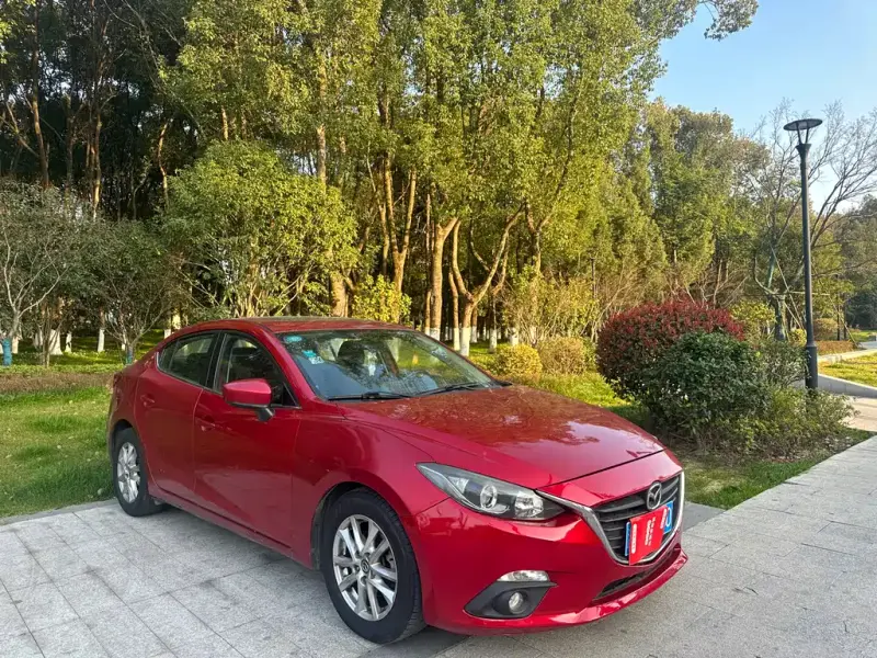 Mazda 3 Axela, 2016
