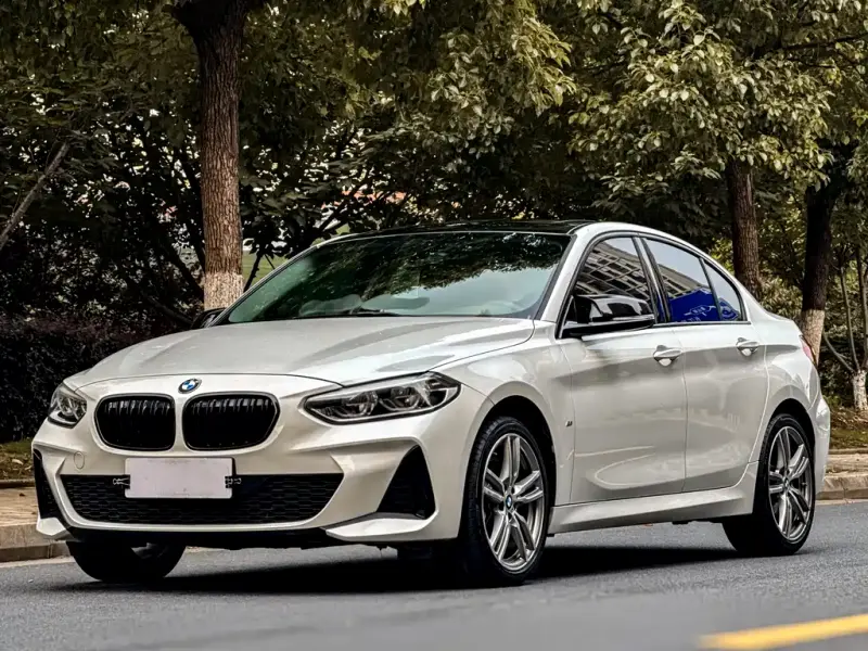 BMW 1 Series, 2020 — фото 1