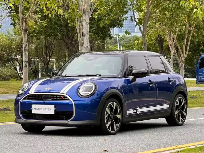 MINI Mini, 2024