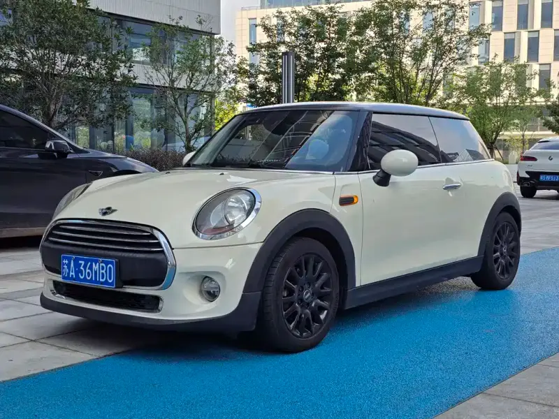 MINI Mini, 2015