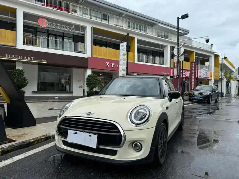 MINI Mini, 2019