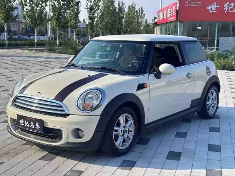 MINI Mini, 2013