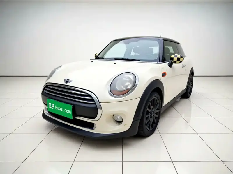 MINI Mini, 2015