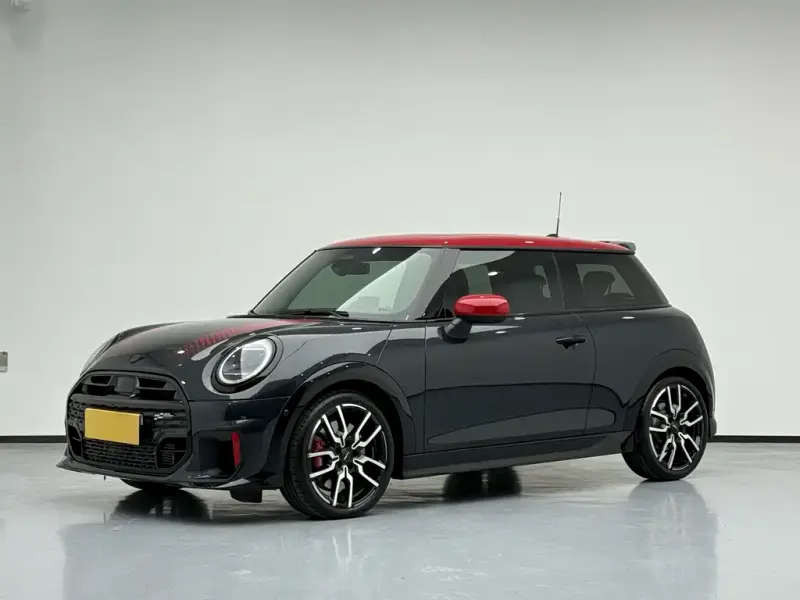 MINI JCW, 2025