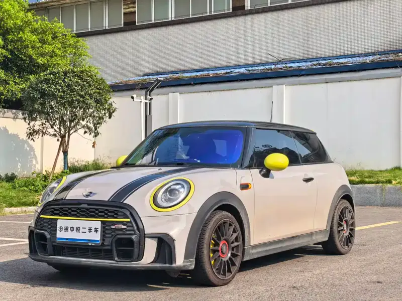 MINI Mini, 2015