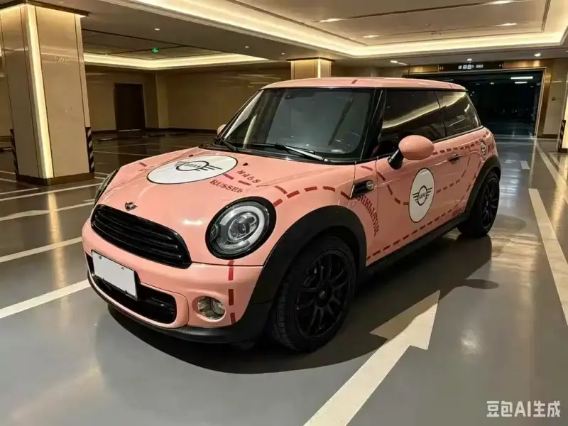 MINI Mini, 2012