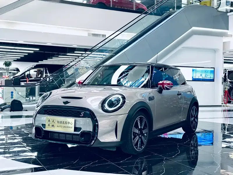 MINI Mini, 2023