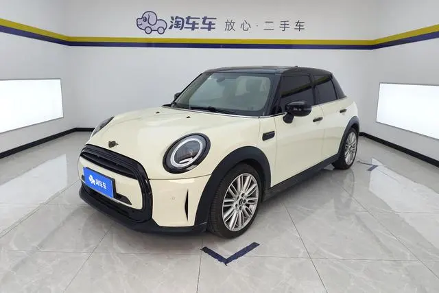 MINI MINI, 2022