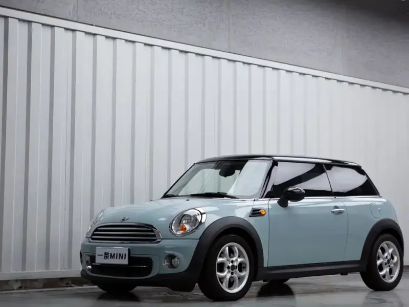MINI Mini, 2013