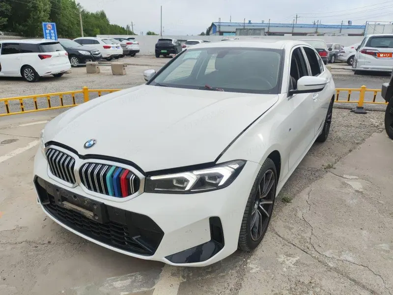BMW 3-Series, 2023