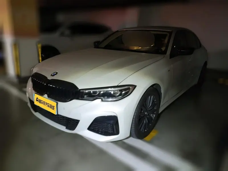 BMW 3-Series, 2022
