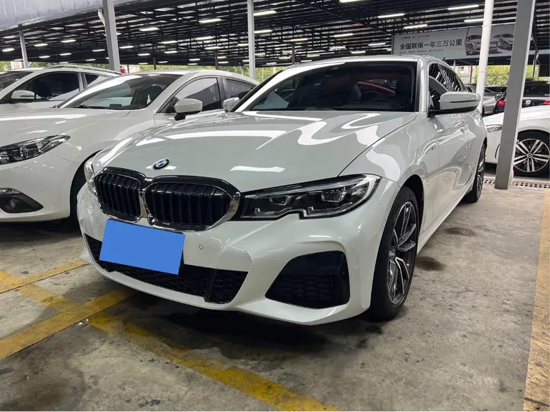 BMW 3-Series, 2022