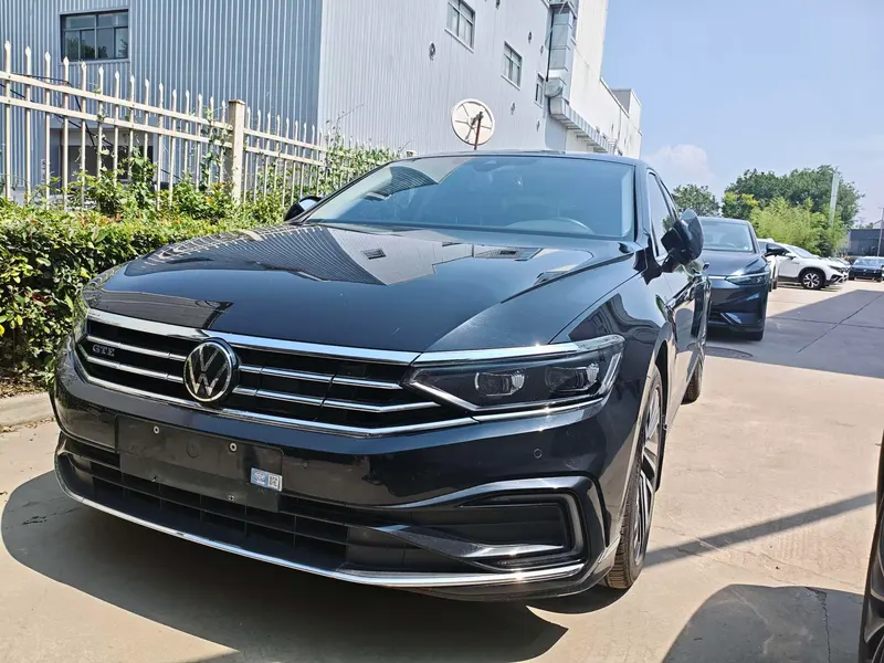 Volkswagen PHEV, 2022