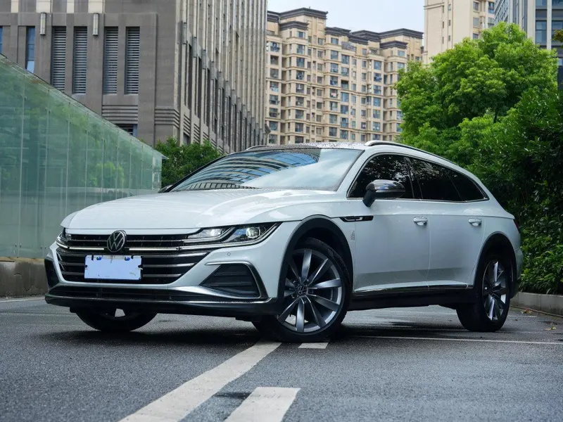 Volkswagen CC, 2023