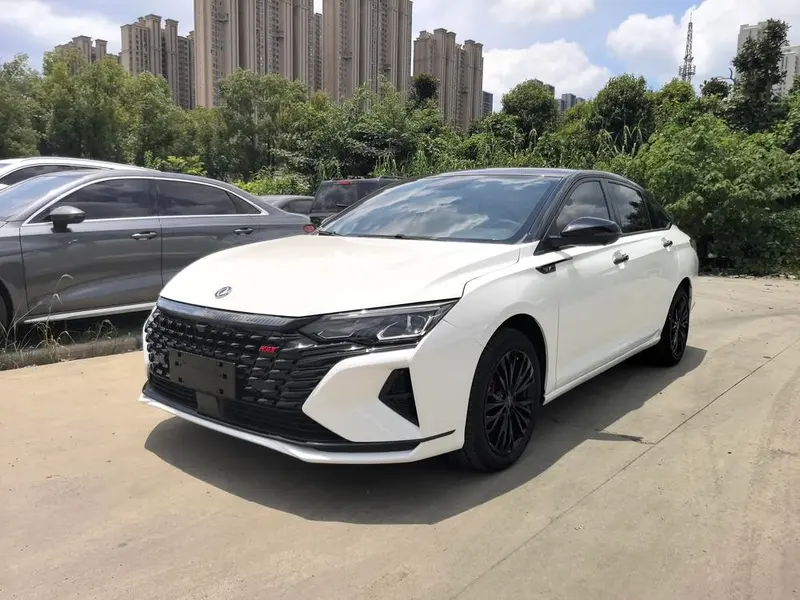 Dongfeng Fengshen Yixuan MAX, 2022