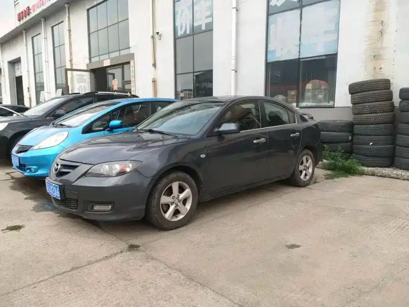 Mazda 3, 2010