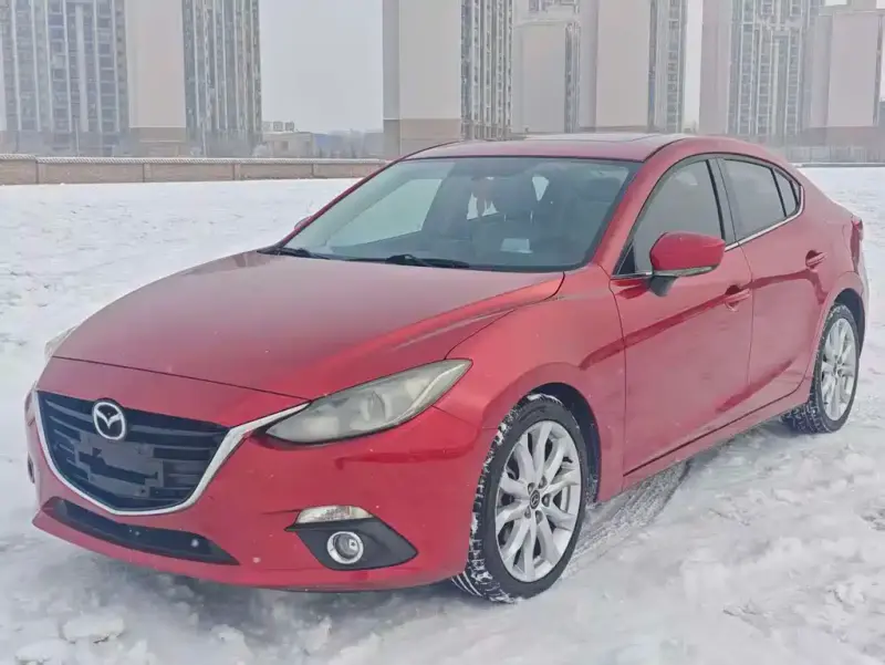 Mazda 3 Axela, 2015