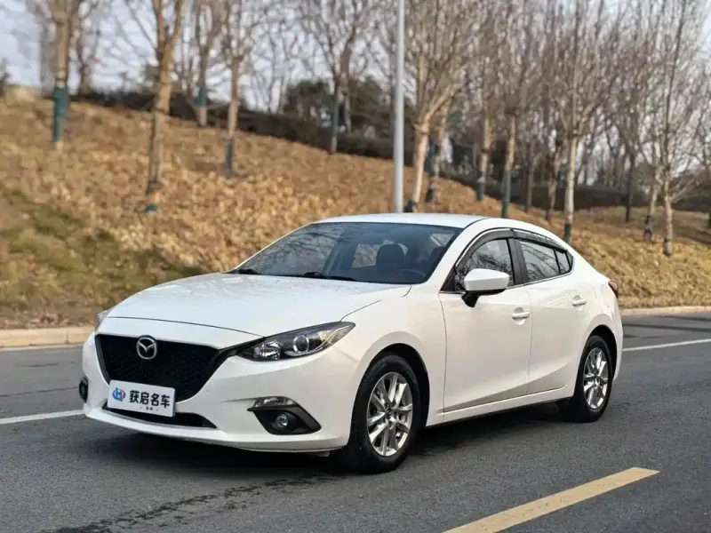 Mazda 3 Axela, 2016