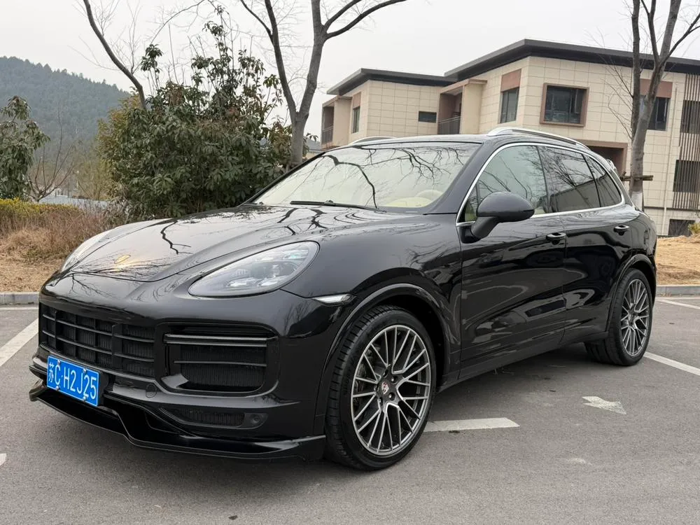 Porsche Cayenne, 2011