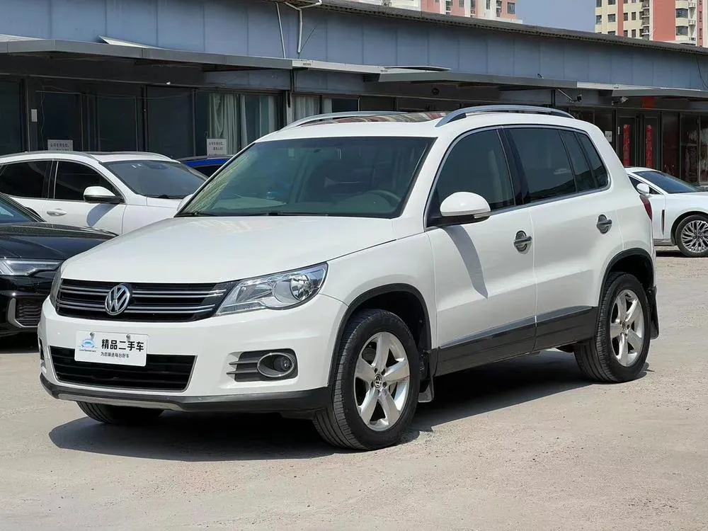 Volkswagen Tiguan, 2012
