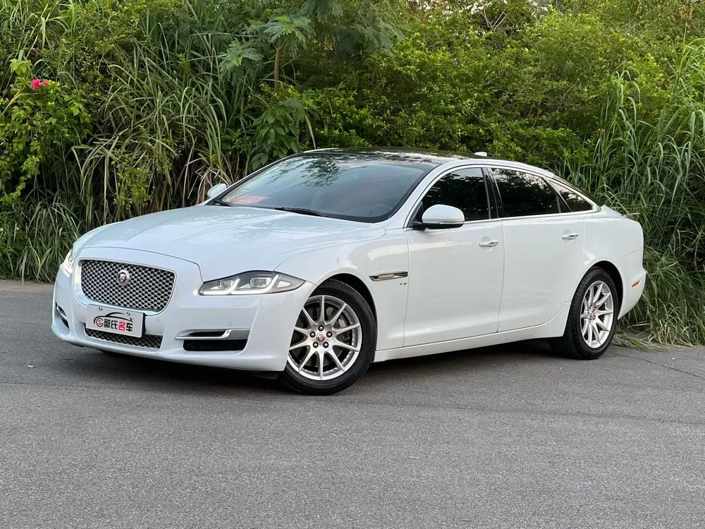 Jaguar XJ, 2015