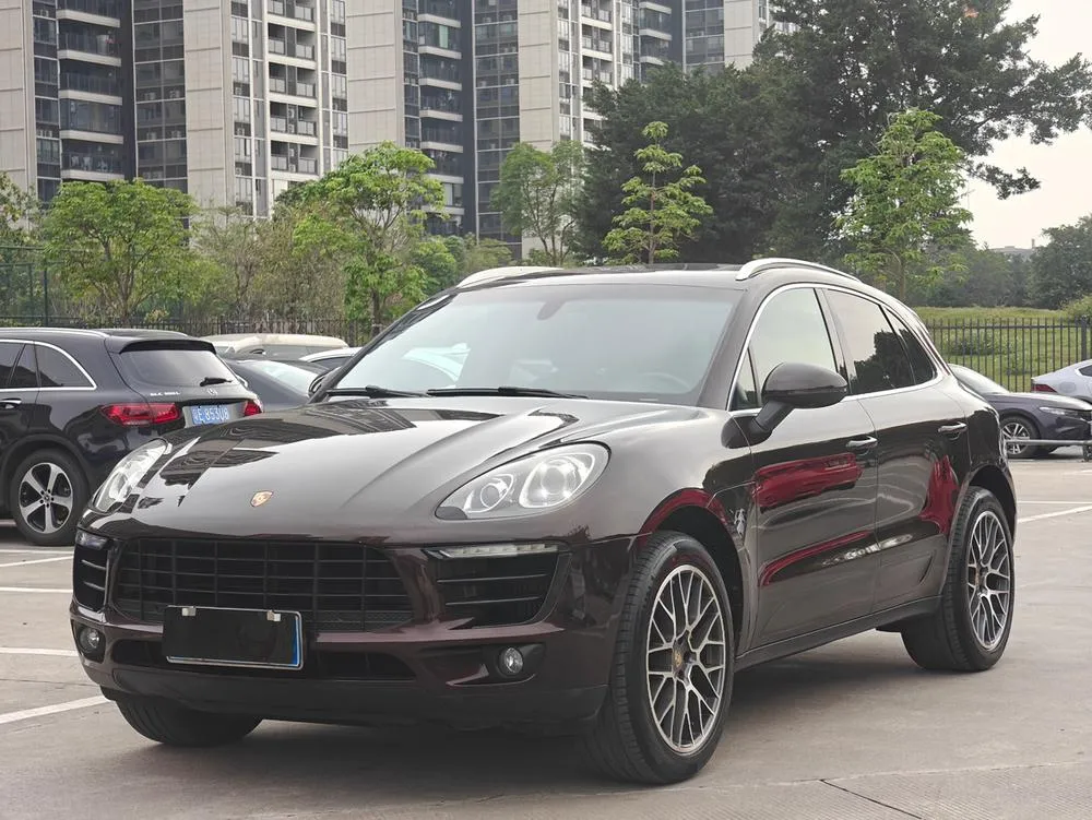 Porsche Macan, 2014