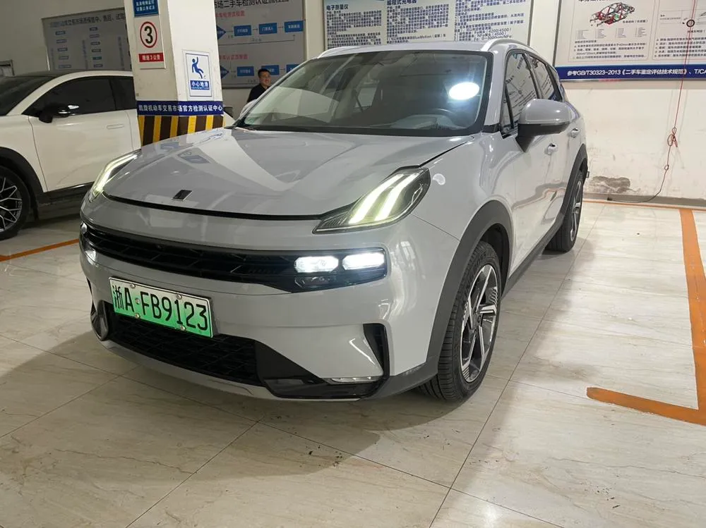 Lynk & Co 06 EM-P, 2021