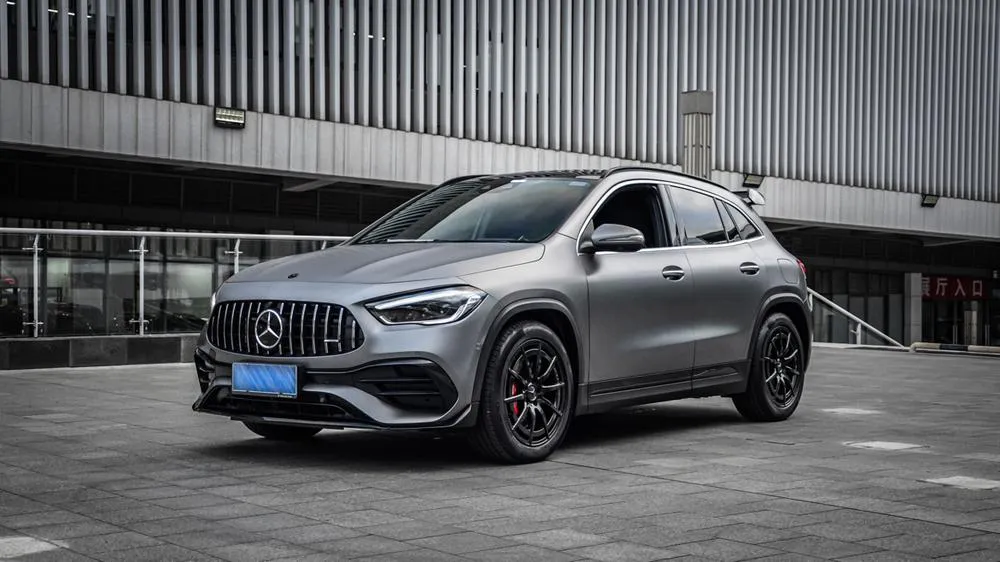 Mercedes-Benz GLA AMG, 2021