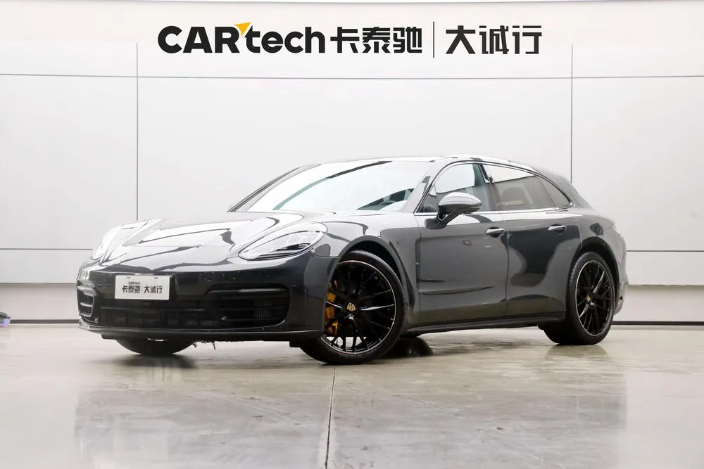 Porsche Panamera, 2023