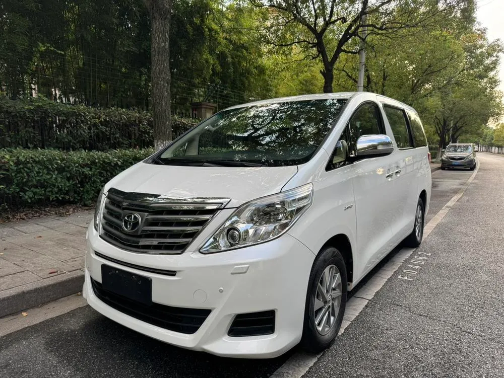 Toyota Alphard, 2014