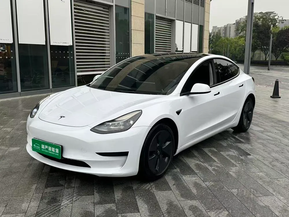 Tesla Model 3, 2021