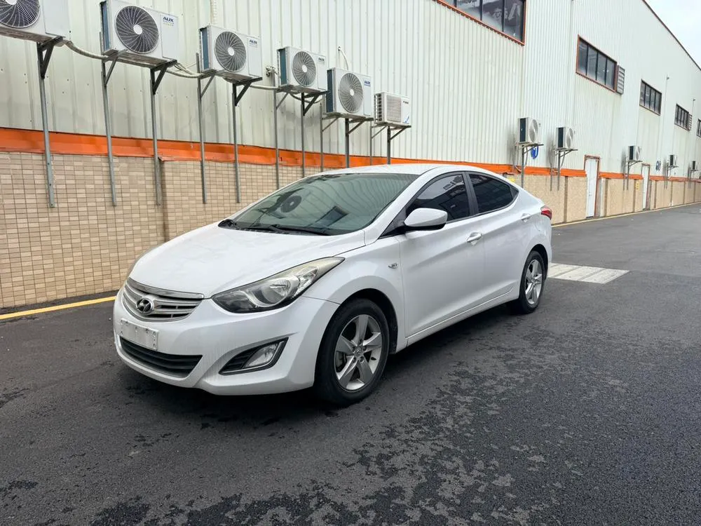 Hyundai Elantra Langdong, 2013