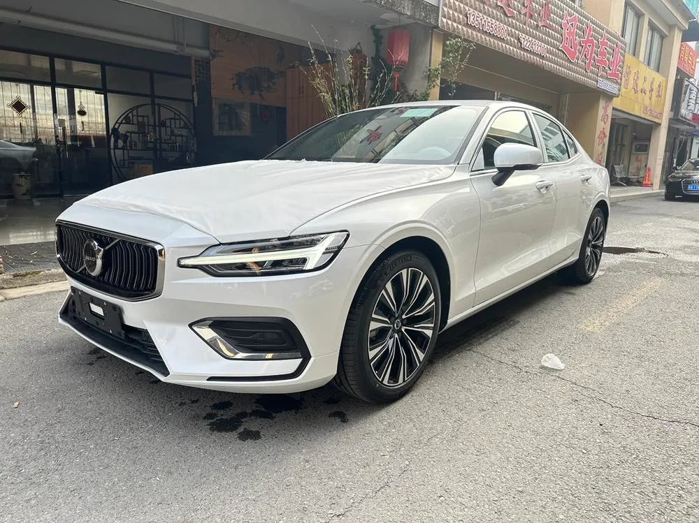 Volvo S60, 2025