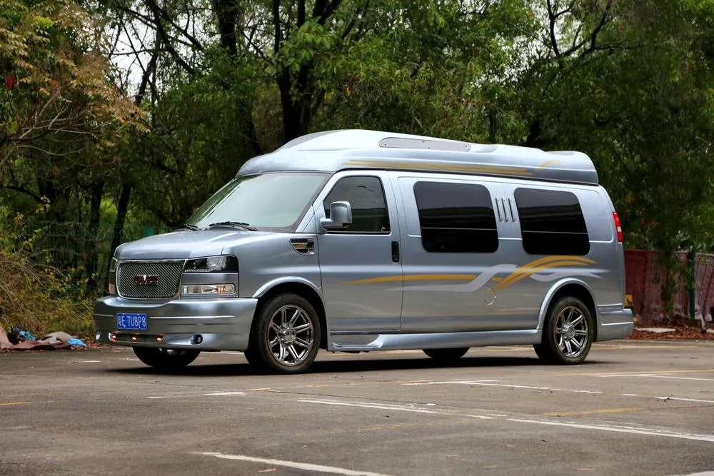 GMC Savana, 2012