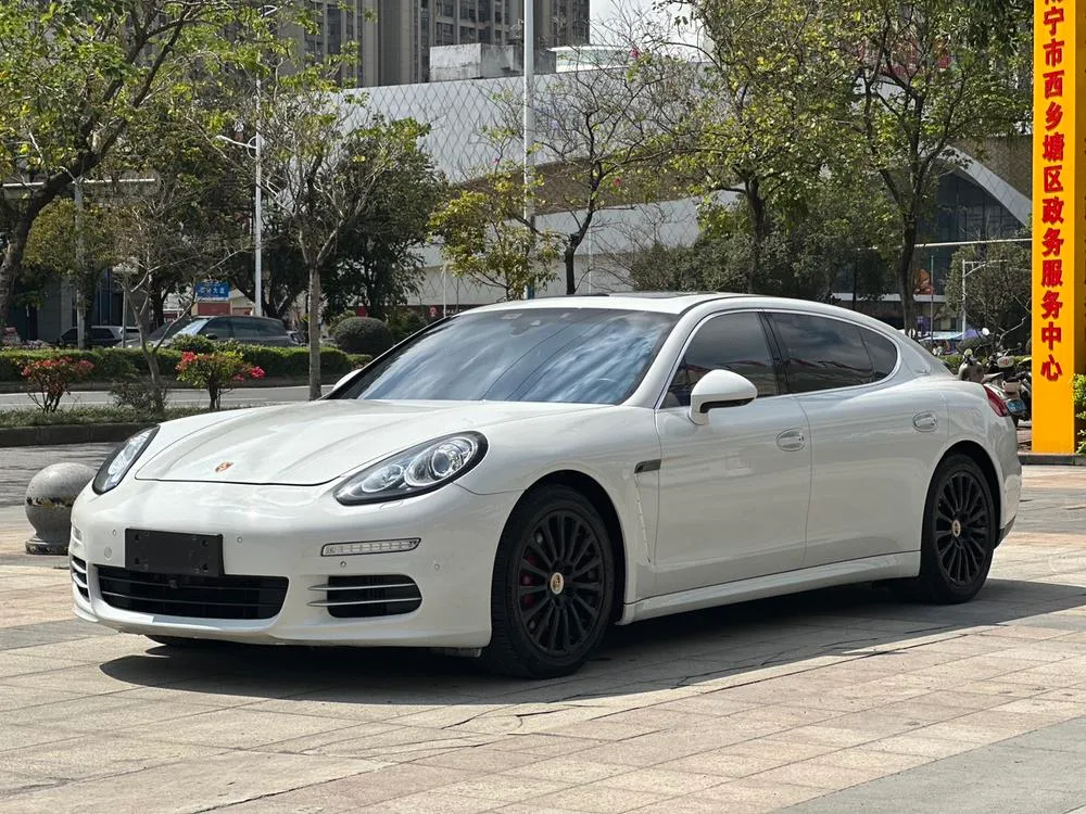 Porsche Panamera, 2014
