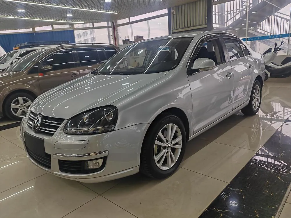 Volkswagen Sagitar, 2011