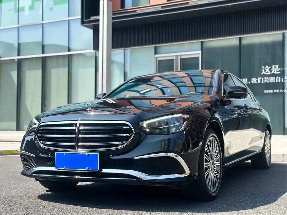 Mercedes-Benz E-Class, 2022