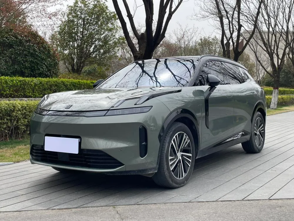 Lynk & Co 08 EM-P, 2023