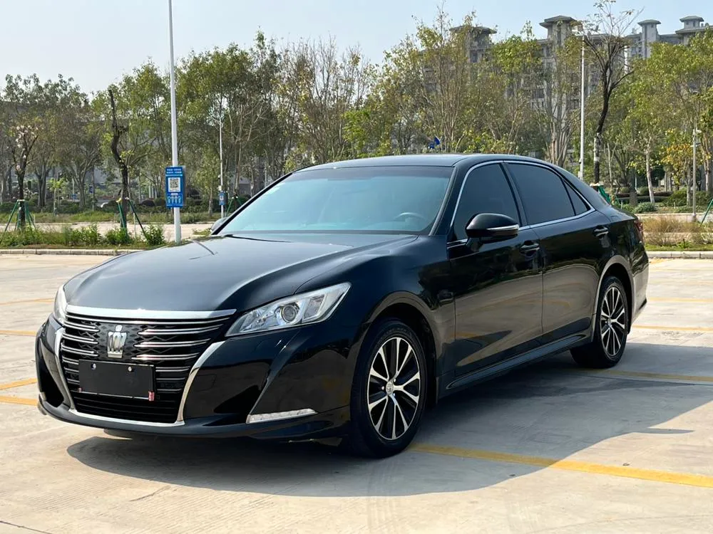Toyota Crown, 2018