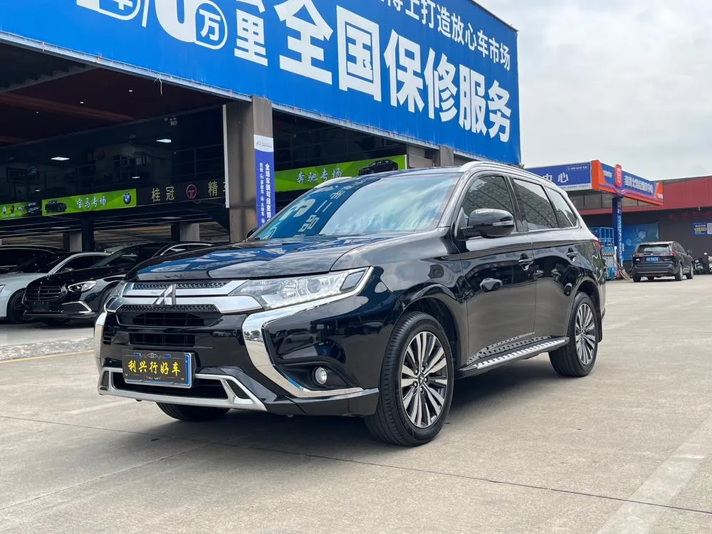 Mitsubishi Outlander, 2021