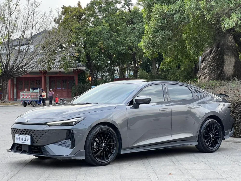 Changan UNI-V, 2024