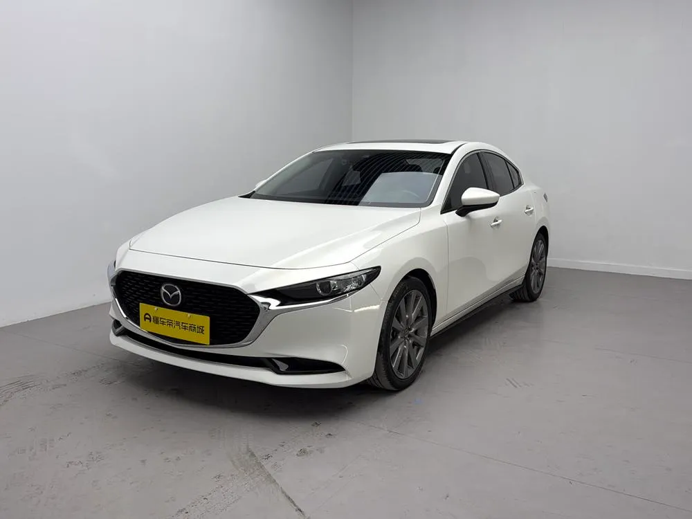 Mazda 3 Axela, 2022
