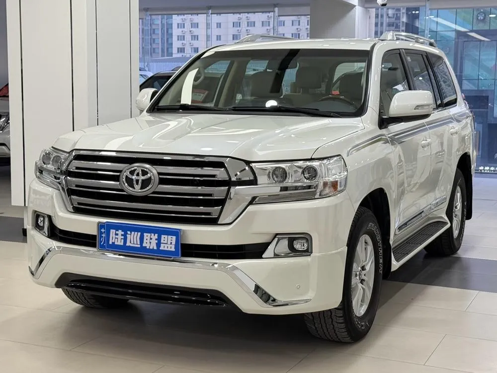 Toyota Land Cruiser (Import), 2018