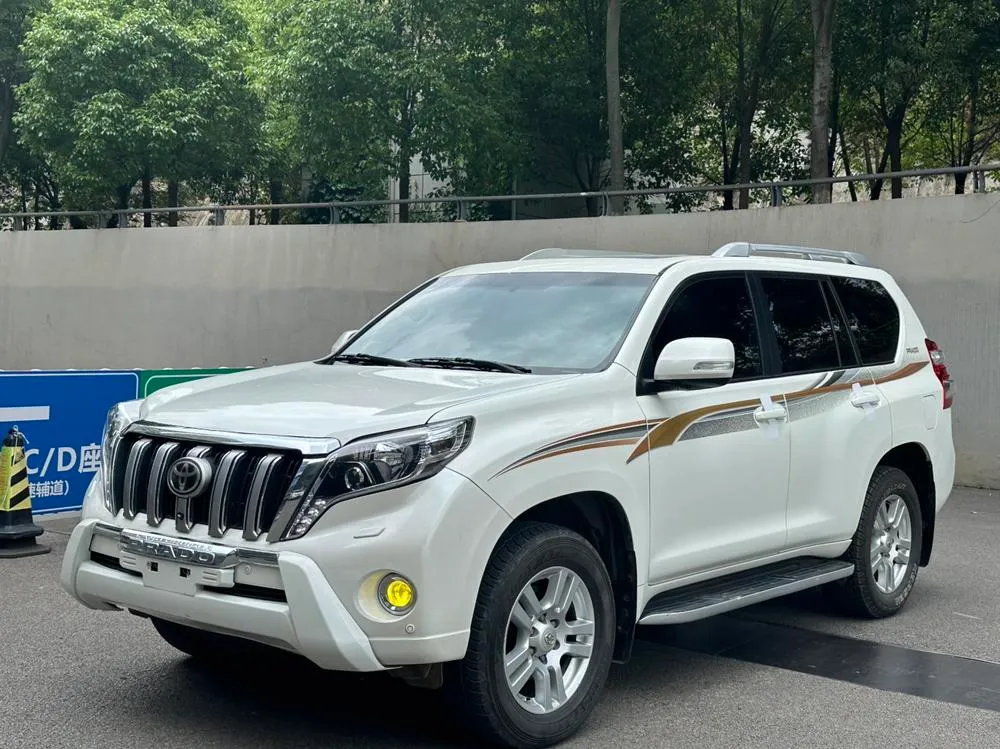 Toyota Prado (Import), 2011