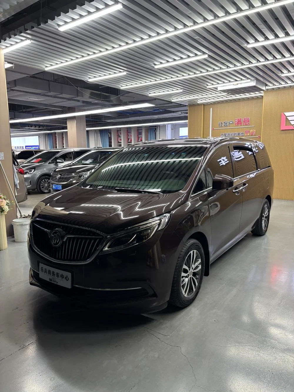 Buick GL8, 2018