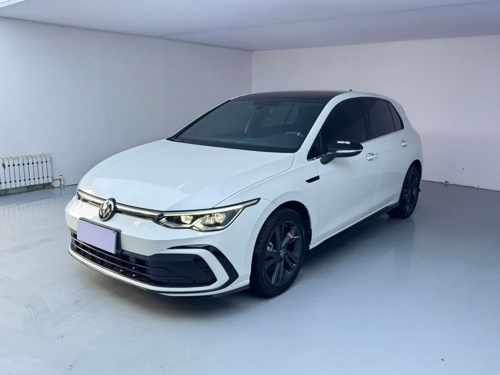 Volkswagen Golf, 2023