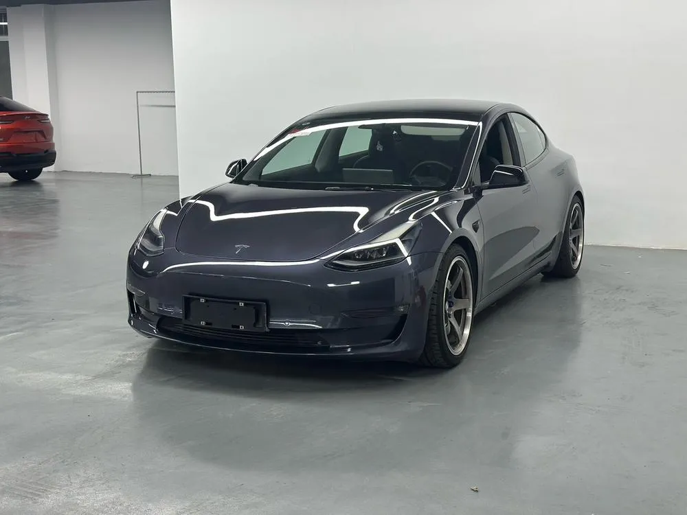 Tesla Model 3, 2022