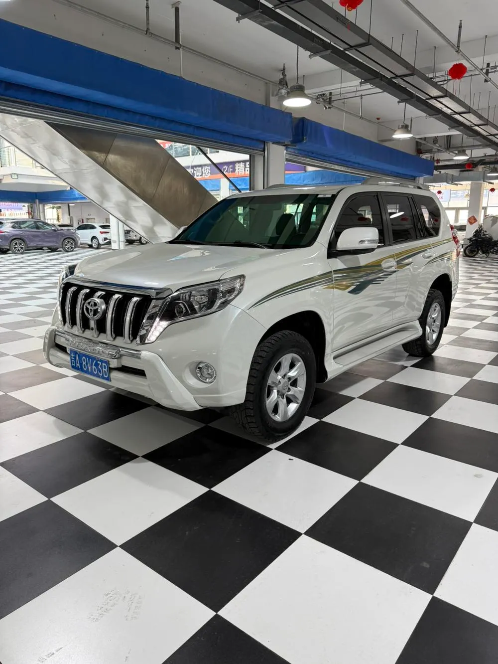 Toyota Prado (Import), 2013